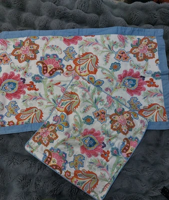 Conjunto de fronhas de travesseiro Tommy Hilfiger paisley quadrado 20x20 e King 38x22 - Imagem 1 de 4