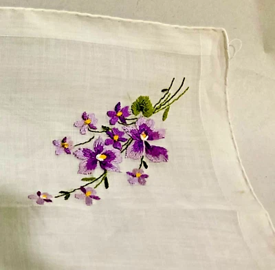 4 VTG Lady Heritage , Desco, Burmel Swiss hankies handkerchiefs - Image 1 of 4