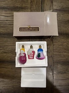BRANDNEU! AVON Gallery Originals Set 3 bemalte 1920er Glühbirnen Repro - VV - Bild 1 von 2