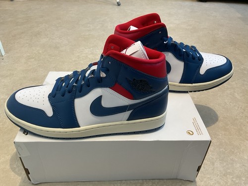 Nike Air Jordan 1 Mid. Nuovo. Regno Unito 9 5