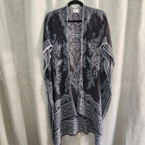 Melrose & Market One Size Kimono grau weiß Paisley Blumenmuster leicht fließend - Bild 1 von 6