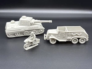 Marx Desert Fox German Tank Half Track Truck Motorrad Beiwagen WWII Spielset - Bild 1 von 10