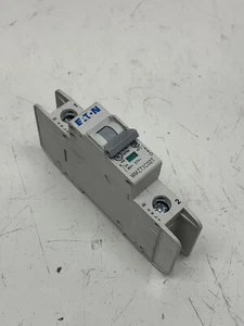 Interruptor de circuito Eaton WMZT1C02T 2A - Imagen 1 de 6