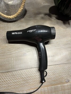 Керамическая ионная сушилка Red by Kiss 1875 керамическая ионная - Изображение 1 из 4