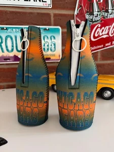 Chicago Bears Flaschenkühler 12 Unzen Reißverschluss Koozie Stil Jacken NFL zweiseitig - Bild 1 von 6