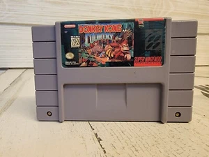 Donkey Kong Country (Super Nintendo Entertainment System, 1994) - Picture 1 of 3