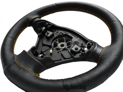 PARA MAZDA MX5 MK3 2005-2014 CUBIERTA VOLANTE CUERO ALTA CALIDAD PUNTO DORADO - Imagen 1 de 4