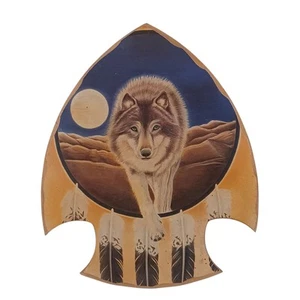 Wall Decoration Arrowhead Plaque Lone Wolf Shield Spirit Painting Wooden. - Picture 1 of 2