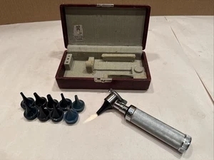 Vintage Welch Allyn Ophtohalmoscope With Case & Extras - Ear Scope *Untested" - Picture 1 of 8