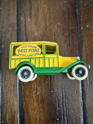 LLedo - Days Gone - DG07003 - 1930 Model 'A' Wagon - West Point Pristine - Image 1 of 4