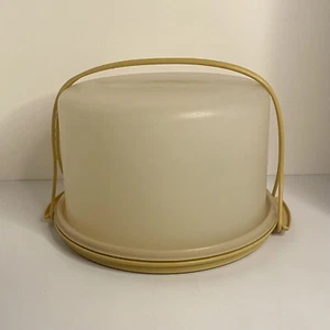 Vintage Tupperware Cake/Pie Carrier White/Gold 10inch With Lid And Handle - Picture 1 of 7