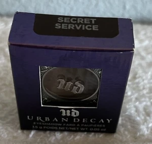 Urban Decay Eyeshadow-Shade: SECRET SERVICE-Full Size 1.5g/0.05 oz-New In Box - Picture 1 of 3