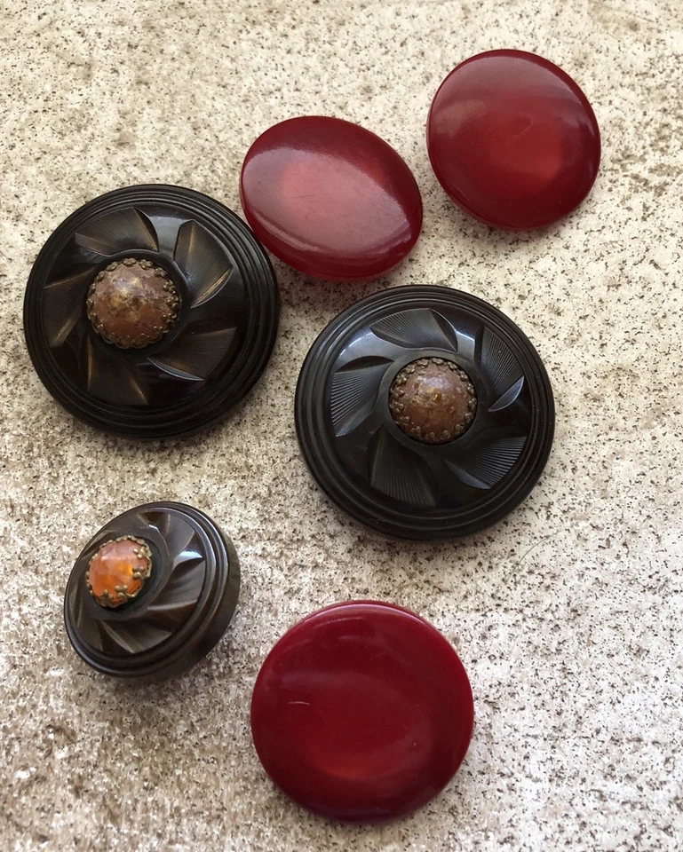 Vintage Old Plastic Bakelite? Buttons Large Red & Carved Brown & Orange Inlay - Image 1 of 4