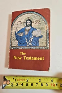Vtg The New Testament Catholic 1984 Daughters Of St Paul Pocket Editions VG Cond - Picture 1 of 13