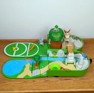 Pokemon grüner Rucksack Spielset Tragetasche ausklappbar 2020 Figuren Pikachu Bridge - Bild 1 von 24