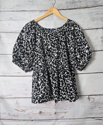 Blusa feminina Old Navy tamanho XL preta bronzeada floral costas abertas manga curta folhada - Imagem 1 de 4