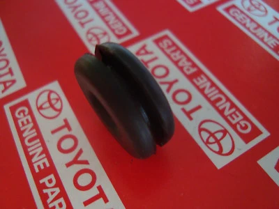 Toyota Corolla TE47 TE61 TE65 1974 1975 1976 1977 1978 capó ojal Foto 1 de 4