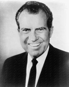 Presidente Richard Nixon Vintage 8x10 Reimpresión De Foto Antigua - Imagen 1 de 1