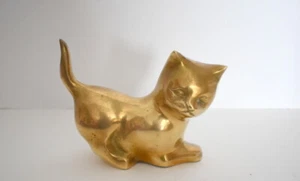 Statuina vintage gatto fermacarte ottone giocoso felino made in Korea - Foto 1 di 8