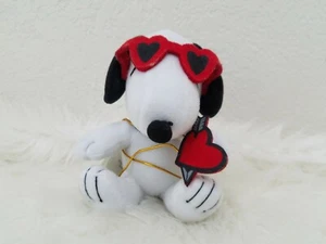 Heart Eyes Snoopy Love Valentines Day Plush Whitmans Sampler Romance Present - Picture 1 of 8
