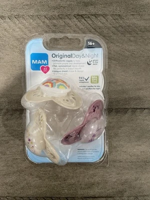 Chupete MAM Original Día y Noche 16+ Meses Brilla en la Oscuridad Libre de BPA Foto 1 de 4