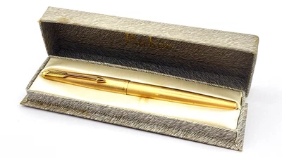 PLUMA ESTILOGRÁFICA PARKER 65 DE COLECCIÓN SERIE NUBE PATRÓN CIRROS ORO 14K MEDIANA NUEVA EN CAJA Foto 1 de 4