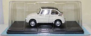 Ungeöffnete 1/24 Domestic Car Collection Subaru 360 (1958) - Bild 1 von 5