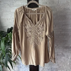 SOLITAIRE ANTHRO Boho Embroidered Tan Peasant Top Size L - Picture 1 of 8
