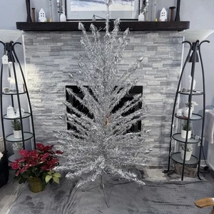 Vintage 6.5ft. Aluminum Metal Christmas Tree 120 Branch - Picture 1 of 15