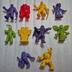 Monster in My Pocket Konvolut 10 Figuren Gummi - Vampir/Mama/Hexe/ETC... - Bild 1 von 11