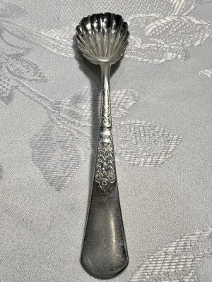 1879 silver plated ANTIQUE UNIQUE pattern SUGAR SHELL SPOON by REED & BARTON - Image 1 of 4