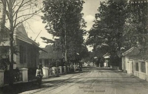 indonesia, JAVA SOERABAIA, Simpang Doekoeh (1910s) Postcard - Picture 1 of 2