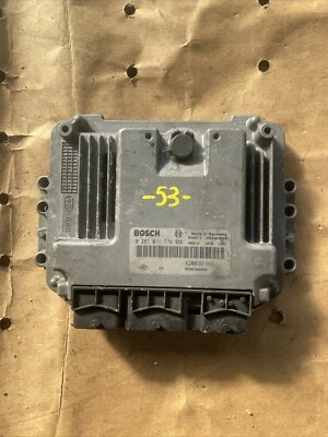 CENTRALINA ECU MOTORE RENAULT MEGANE SCENIC 1.9 DCI 0281011776 - Immagine 1 di 4