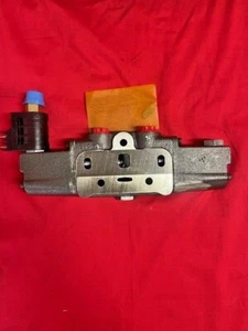 TRUCK VALVE LINEAR DIRECTIONL CONTROL PARKER DAIMLER P/N 993522 - Bild 1 von 2