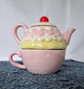 Tea for One teapot and cup set, Unbranded, Cupcake. Good used condition - Picture 1 of 8