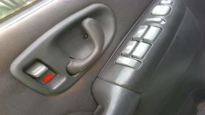 Manija de puerta interior S10PICKUP 2003 31124174 Foto 1 de 4