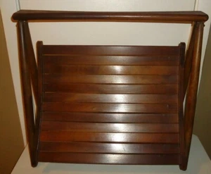 Revista vintage de mediados de siglo moderno plegable de madera NASCO Yugoslavia - Imagen 1 de 6