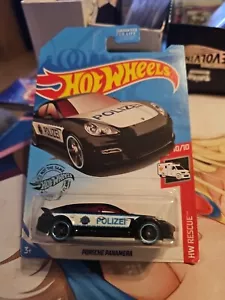 Hot Wheels Rescue Porsche Panamera Polizei (Black) - Picture 1 of 2