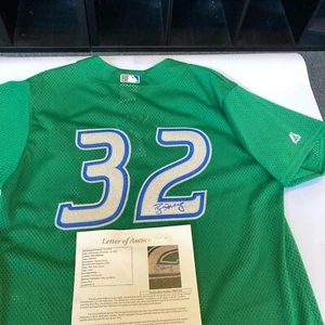 Roy Halladay Signed Authentic Game Model Toronto Blue Jays Jersey JSA COA - Picture 1 of 11
