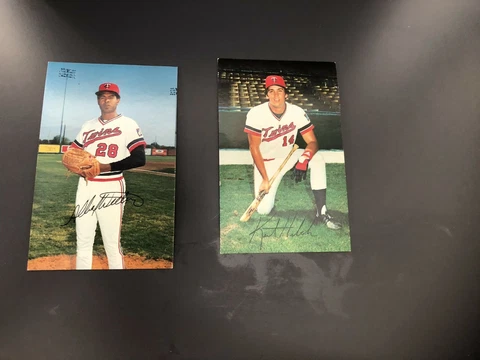 Minnesota Twins (2) TEAM ISSUE POSTCARDS 1982 - Al Williams / Kent Hrbek Cover