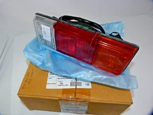 GENUINE MAZDA UR BT50 / FORD PX RANGER RIGHT HAND CAB CHASSIS TAIL LIGHT - Picture 1 of 7