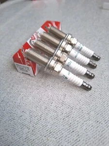 Bougies d'allumage IRIDIUM DENSO FC16HR-CY9 D'ORIGINE NEUVES LOT DE 4. - Picture 1 of 4