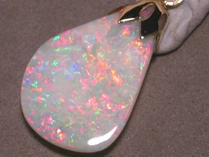 3.5 ct.  Shell Opal Pendant  - Solid Australian Gem Opal - 14k Yellow Gold - Picture 1 of 10