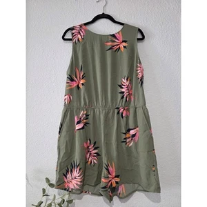 A New Day ärmelloser Strampler - XL grün geblümt Einteiler Jumpsuit mit Taschen - Bild 1 von 5