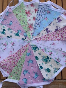 20ft / 6m FABRIC CLEARANCE BUNTING.FLORAL SHABBY CHIC.HANDMADE.WEDDING.GARLAND. - Picture 1 of 2