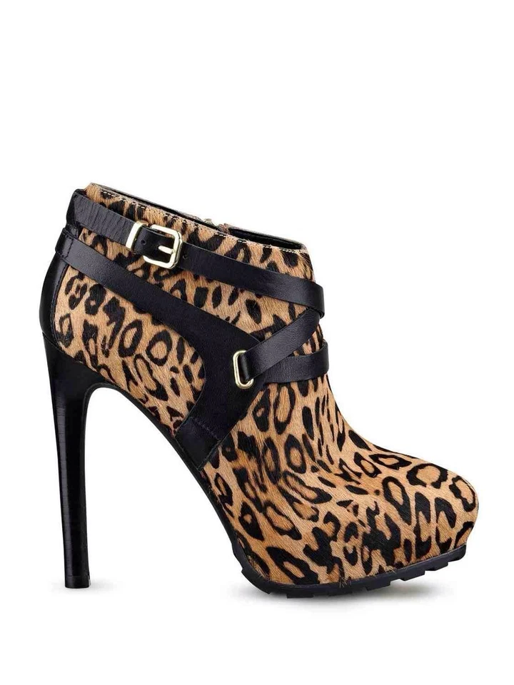 $159 Guess Igoraly suela de becerro estampado de leopardo botín correas/hebilla talla 6,5 Foto 1 de 4