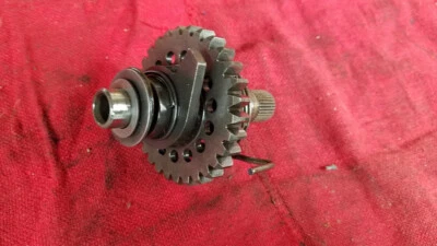 YZ426F YAMAHA 2001 (LOTE A) PALANCA DE PATADA EJE ENGRANAJES RESORTES 5GR-15601-00-00 Foto 1 de 4