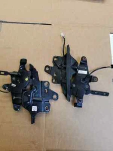 VAUXHALL ASTRA TWINTOP CHIUSURE TETTO COPPIA ANTERIORE MK5 H TURBO CONVERTIBILE - Foto 1 di 5