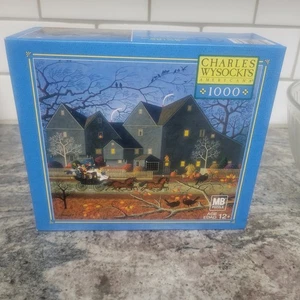 Charles Wysocki Hellraisers On Halloween Night 1000 Nuevo Rompecabezas Sellado Hasbro MB - Imagen 1 de 2