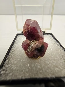 Red Garnet Crystal Mineral Specimen from Mexico Great Gift Idea - Picture 1 of 13
